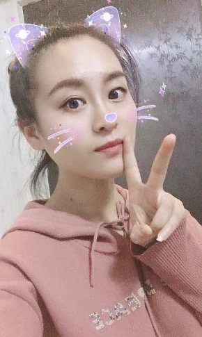 大熊和茂密的森林