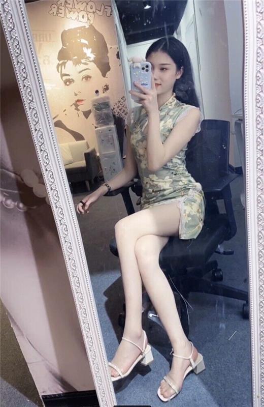  she~吻江南出品的漂亮姑娘